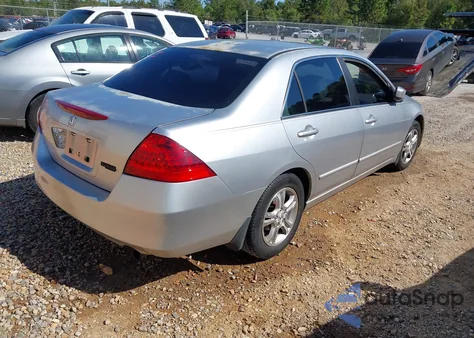 2006 Honda Accord 2.4 Se z USA, uszkodzony, nr VIN 1HGCM56336A144520